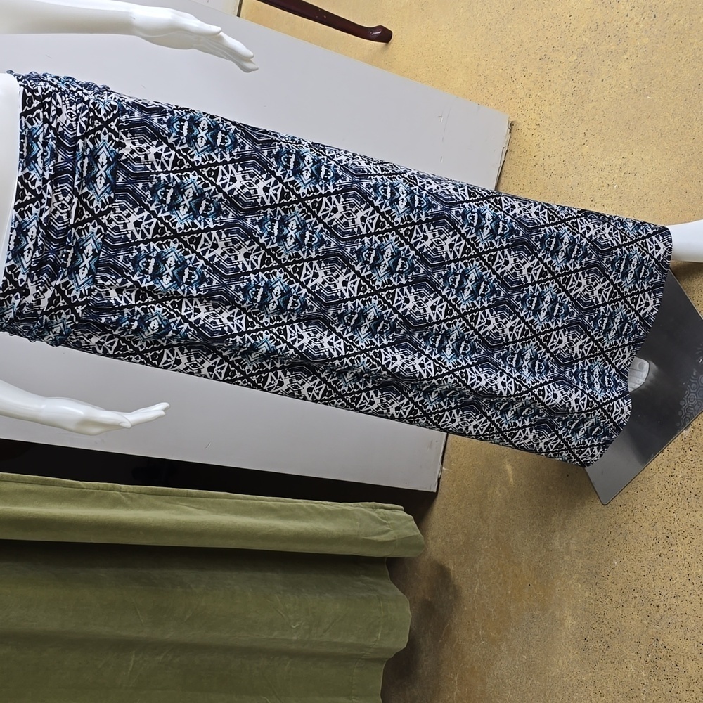 AB Studio Black White and Blue Print Maxi Skirt Size Medium Large